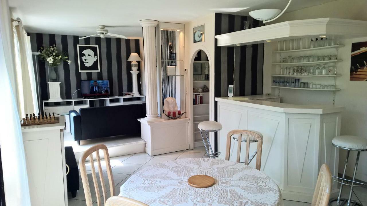 Le Bois Bryas Apartment Revin  ภายนอก รูปภาพ